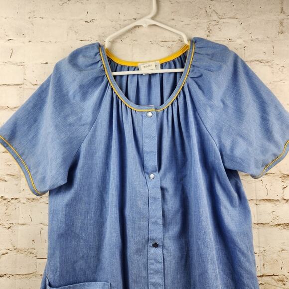 Vintage Vanity Fair House Dress Robe Blue Snap Button Medium Embroidered Pockets - Picture 2 of 10